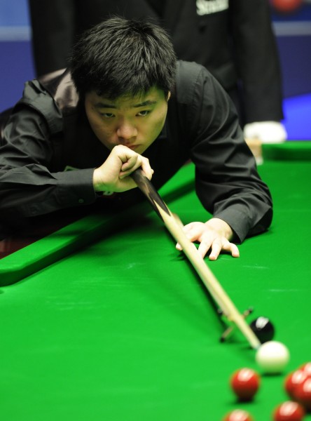 他们将用汗 他们将用汗