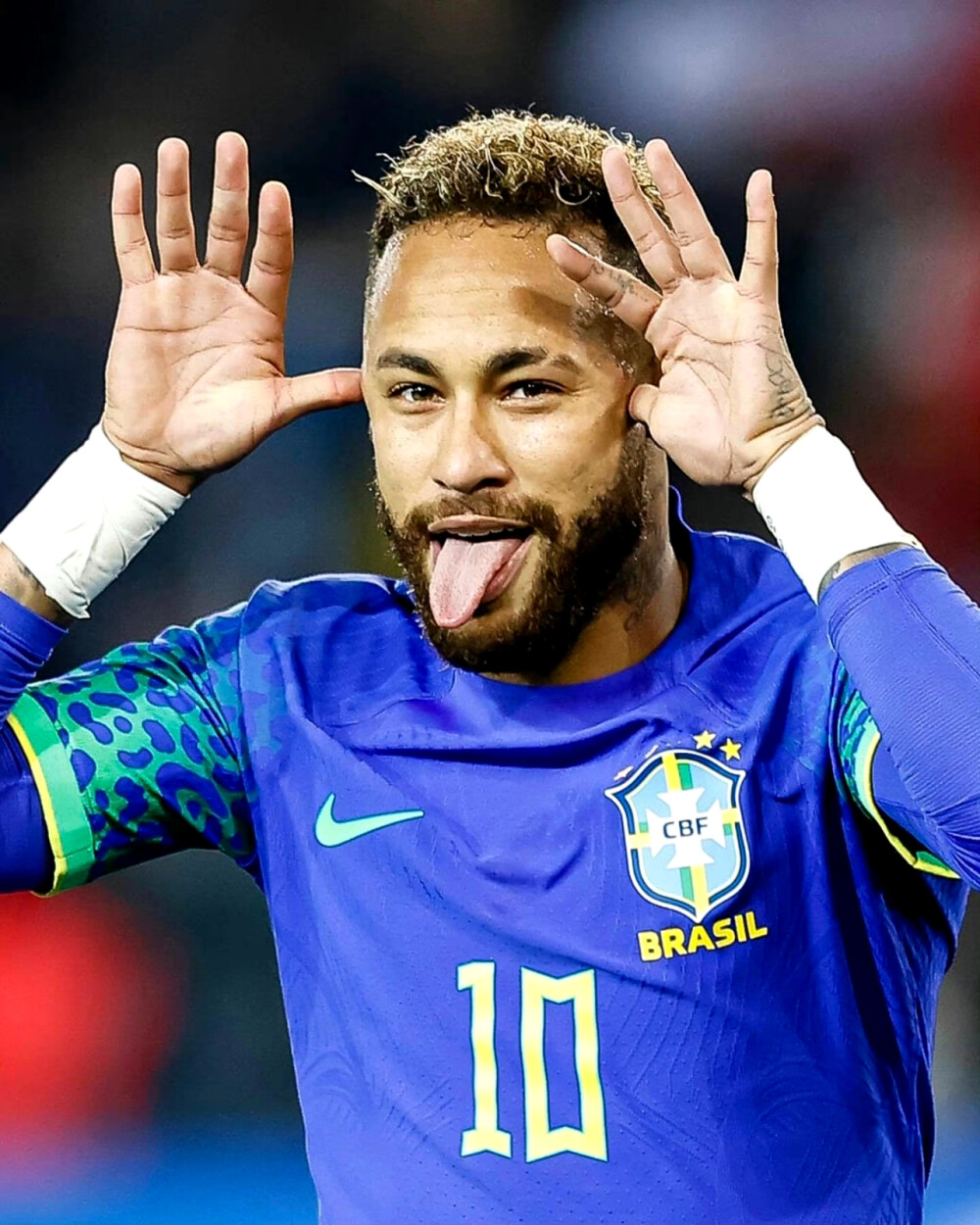 足球世界中 足球世界中