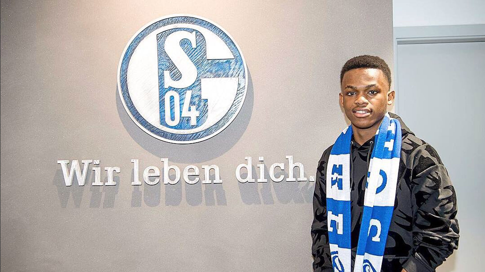 萨吉尔寄予 萨吉尔寄予