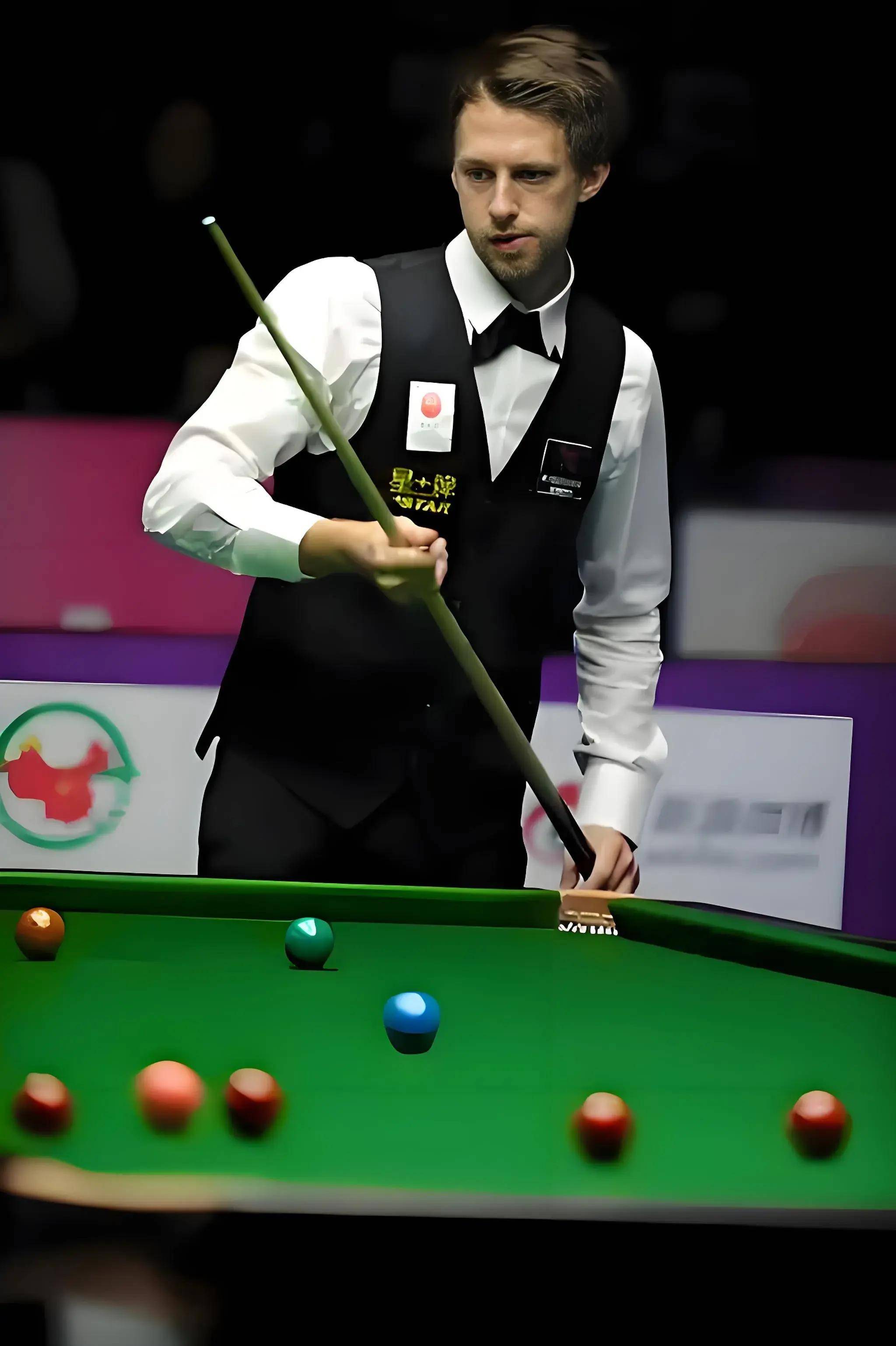 队在与休斯 队在与休斯