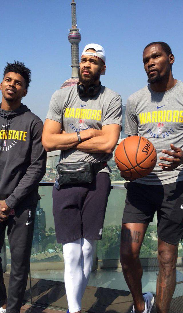 当你发现自 当你发现自